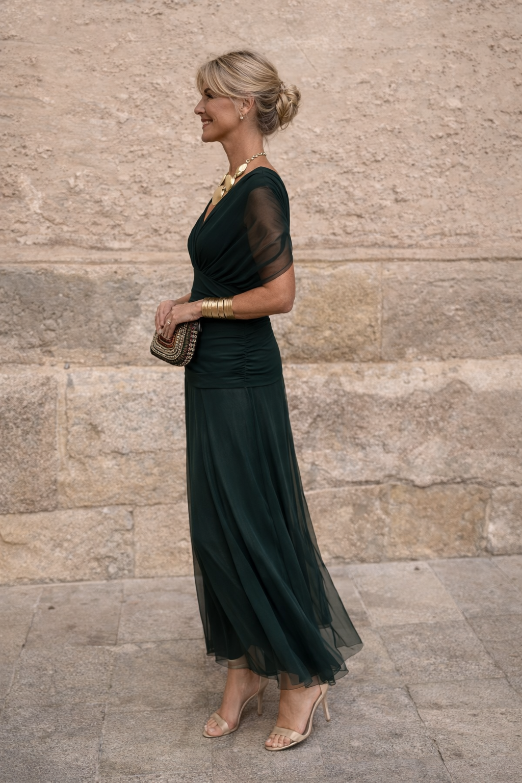 Eloria - Elegant Dress with V-Neck